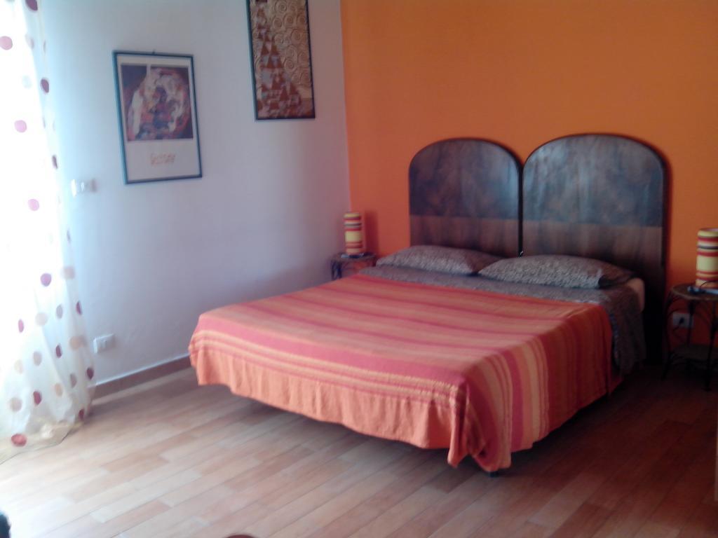Bed&Breakfast La Casetta Sant'Alessio Siculo Værelse billede