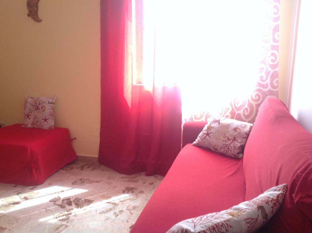 Bed&Breakfast La Casetta Sant'Alessio Siculo Eksteriør billede